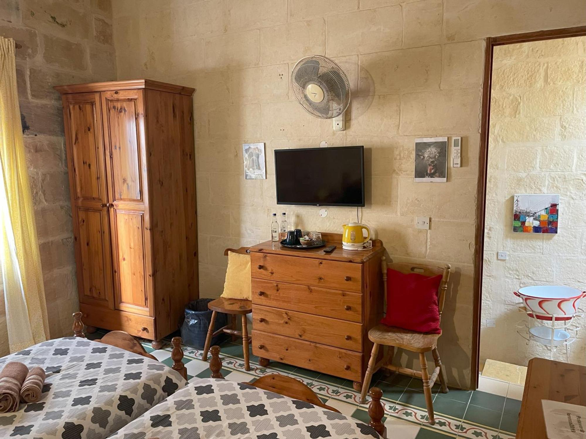 Ta' Lorenzo Guest House San Lawrenz Екстериор снимка